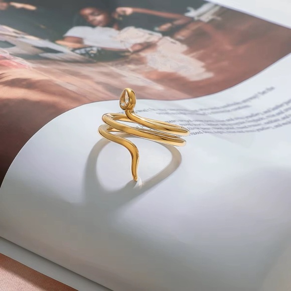 Size 7 | 18K Gold Plated Snake Ring - Picture 3 of 6